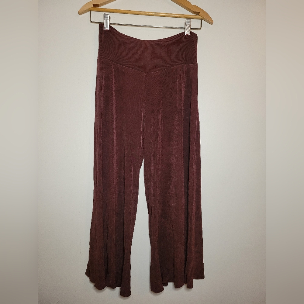 70s stretchy brown capris, small